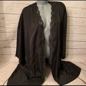 VS Black lace kimono robe